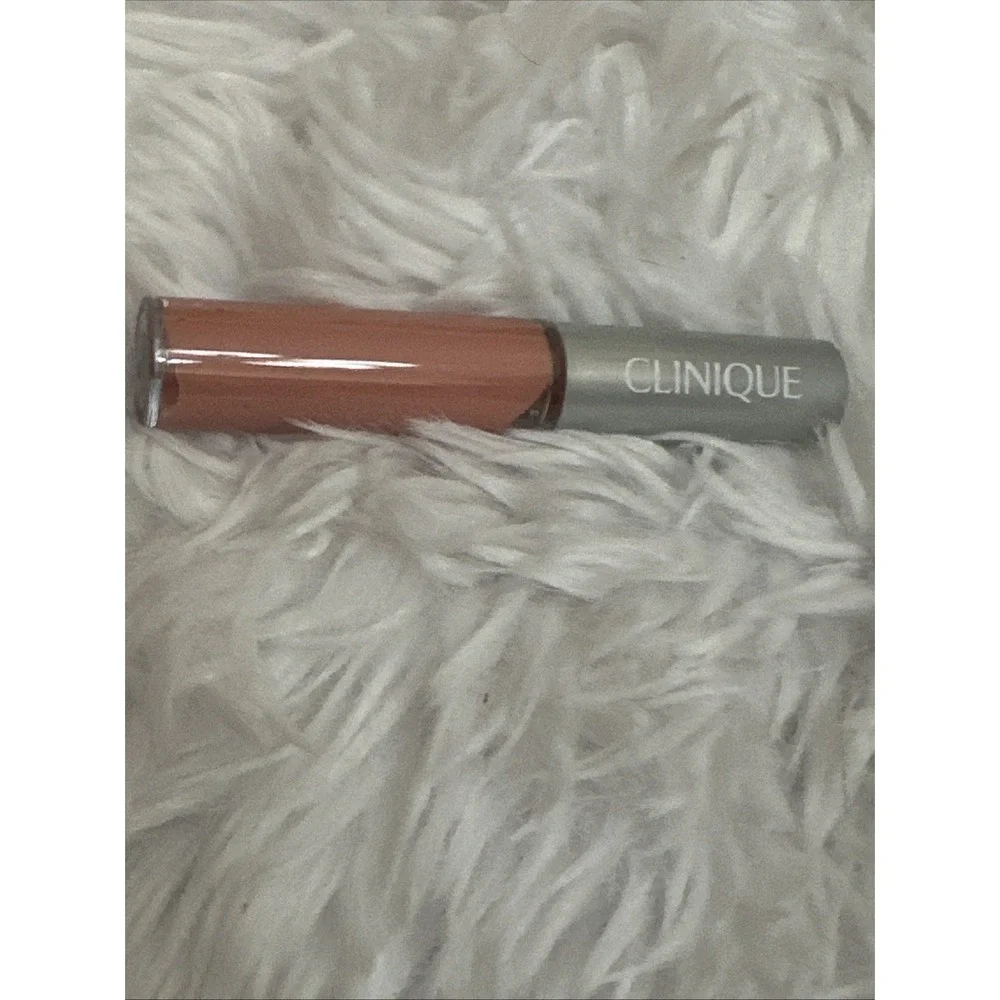 Clinique Pop Plush Creamy‎ Lip Gloss #06 Bubblegum 0.07 Fl Oz NEW Brand new